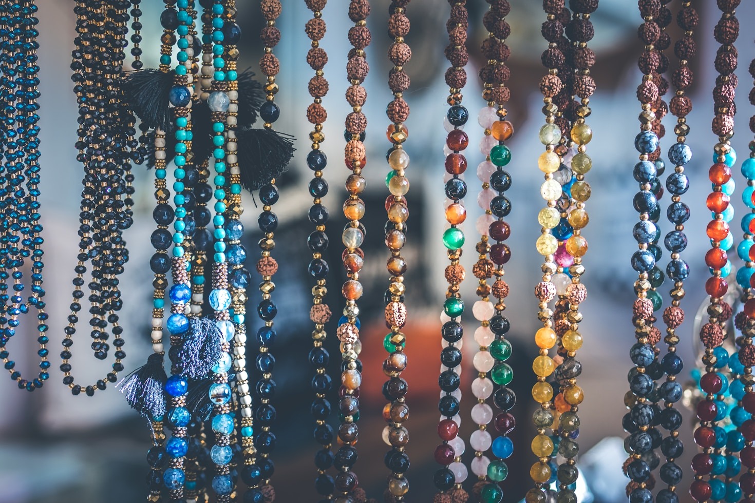 Why Choose Handmade Accessories for a Cause